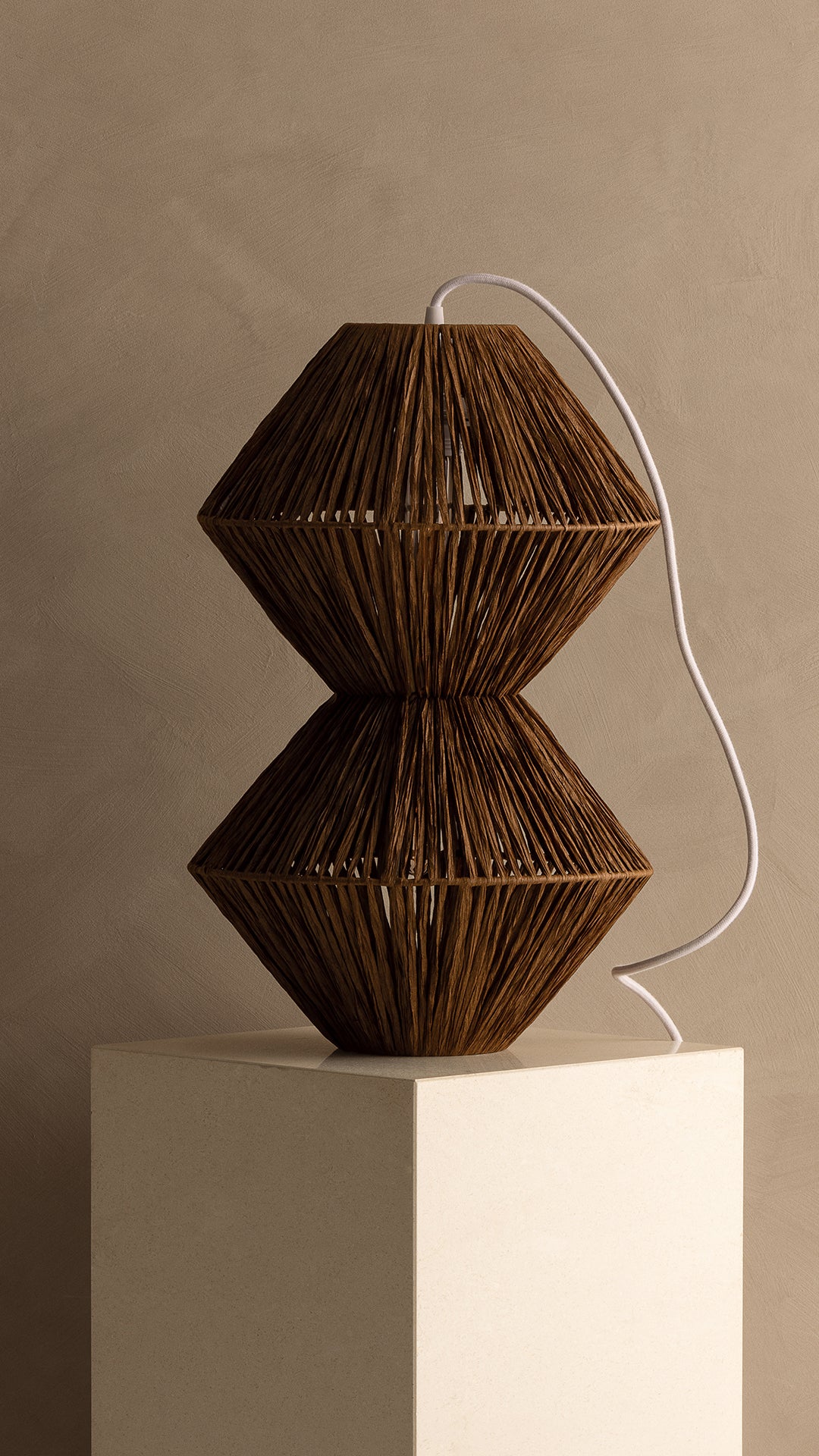 Totem 480 Lamp | Cacao Raffia