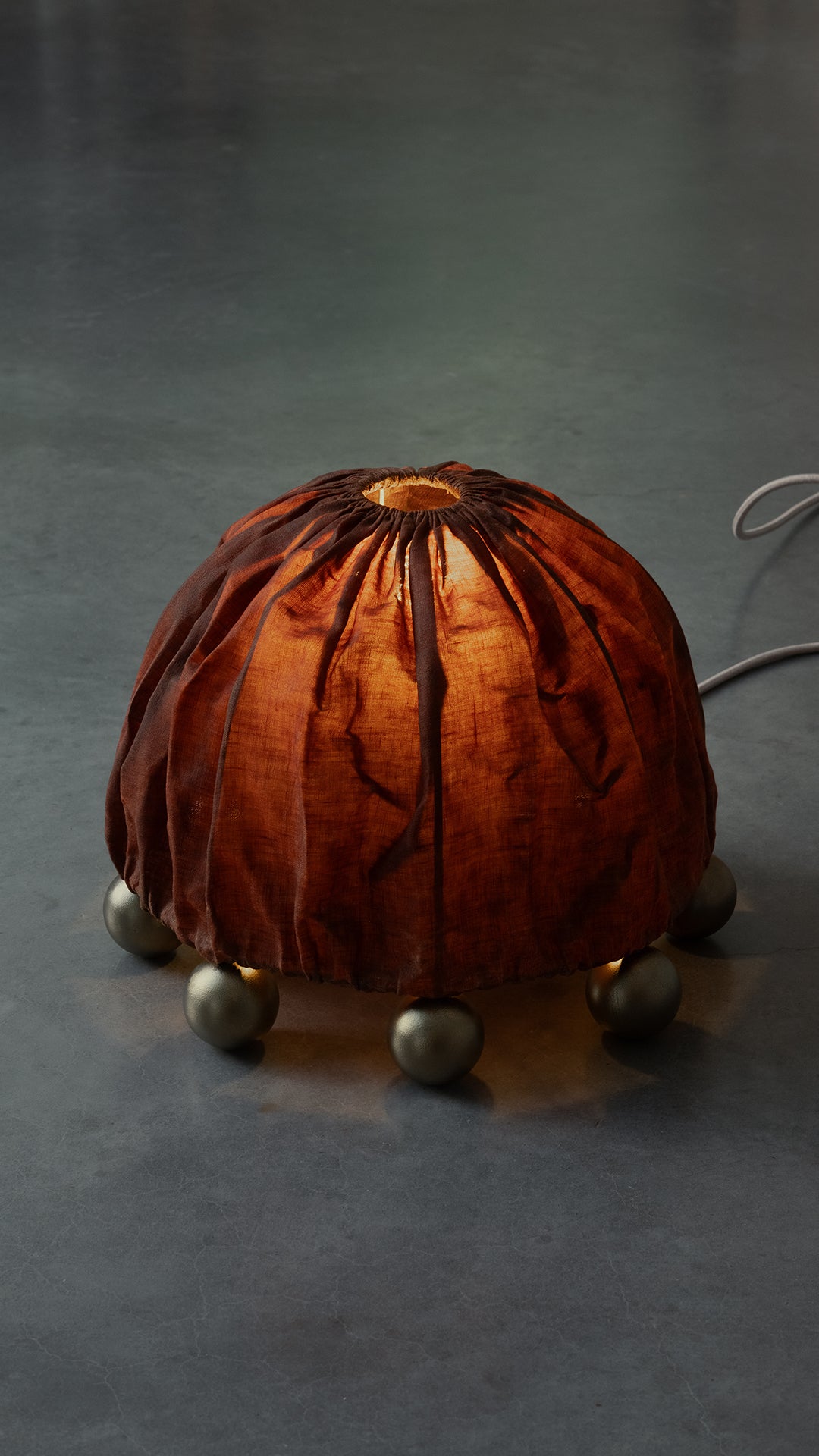 ALTER Table Lamp | Brass Beeswax Linen Ceriops