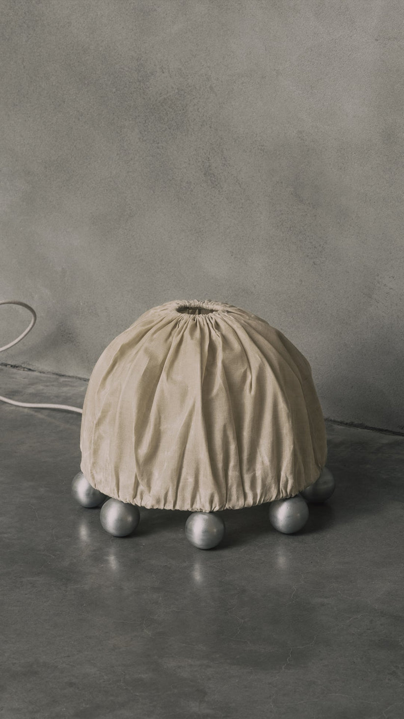 ALTER Table Lamp | Aluminium Beeswax Linen – Kaytar